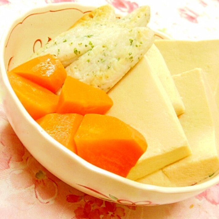 白みそ仕立て❤紫蘇笹蒲鉾と高野豆腐の煮物❤